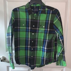 American eagle button down